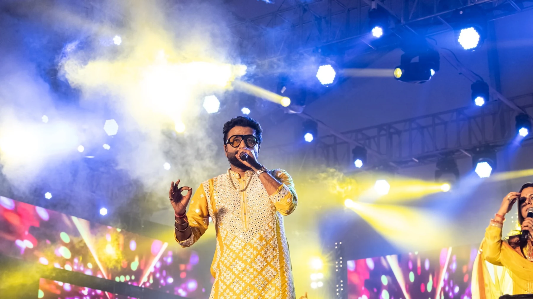 MJ Manish Joshi live stage performance